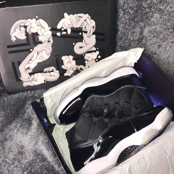 Air Jordan 11 Retor - Picture 1 of 5